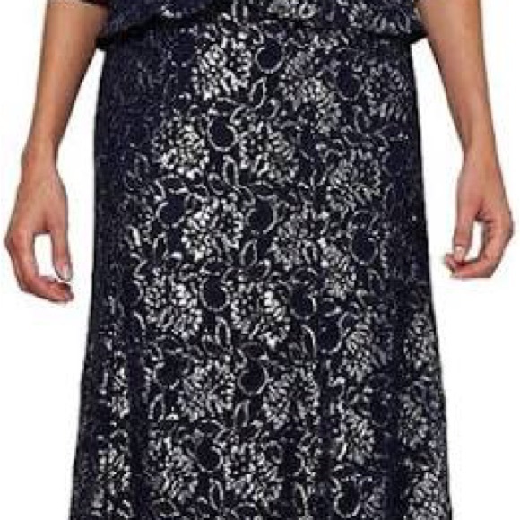 Le Bos Navy Silver Metallic Lace Peplum Long Gown 3/4 Sleeve NWT - Picture 6 of 6